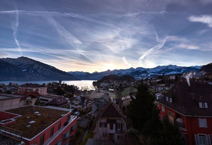 家庭间, La Belle Vue Boutique Hotel & Café