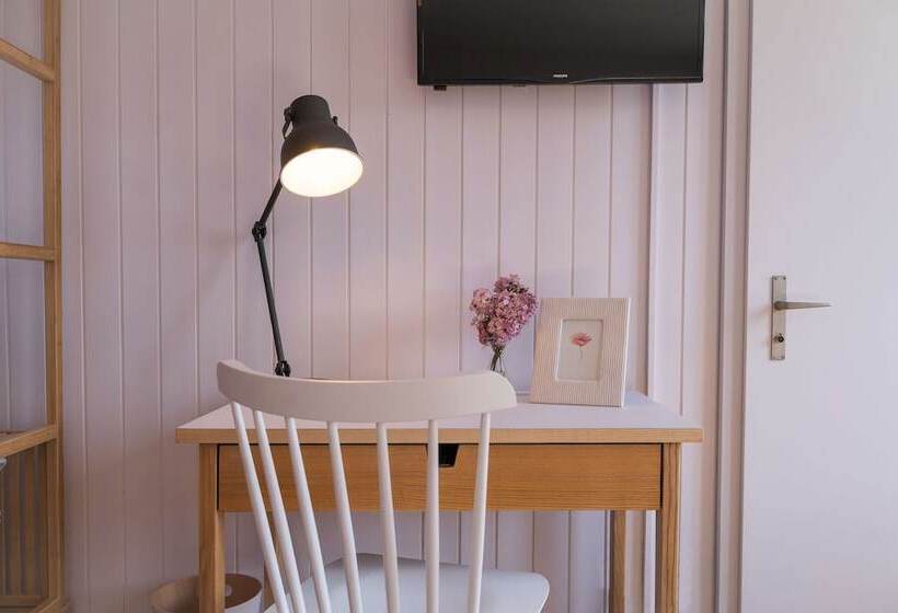 Quarto Familiar, La Belle Vue Boutique Hotel & Café