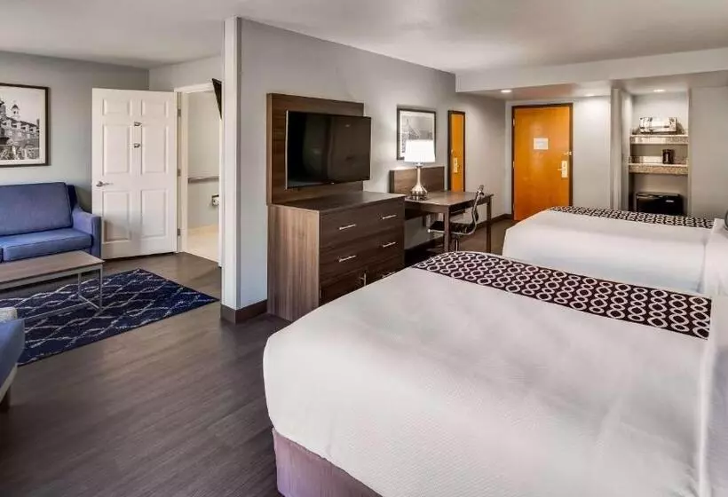 ２ダブルベッドのスタンダードルーム, Best Western  Plus Champaign/urbana Inn