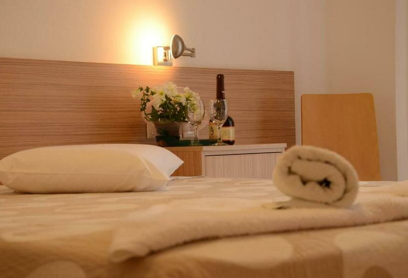 标准间, Hippocampus