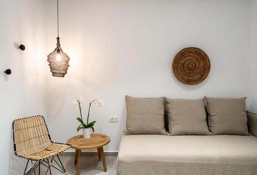 小型套房带泳池景, Hippocampus