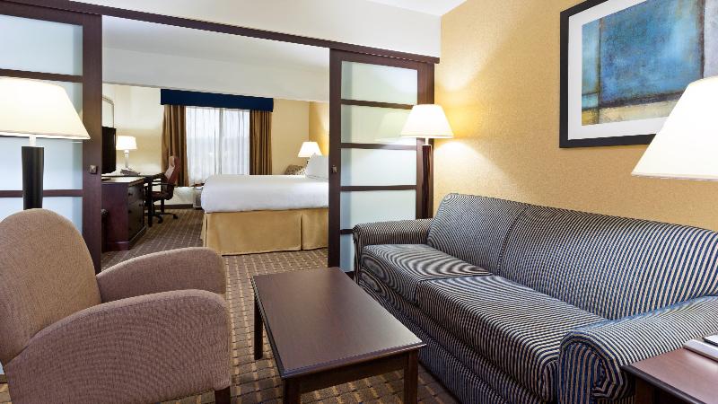 Номер Стандарт Кровать Кинг Адаптированный для Инвалидов, Holiday Inn Express And Suites Allentown West, An Ihg