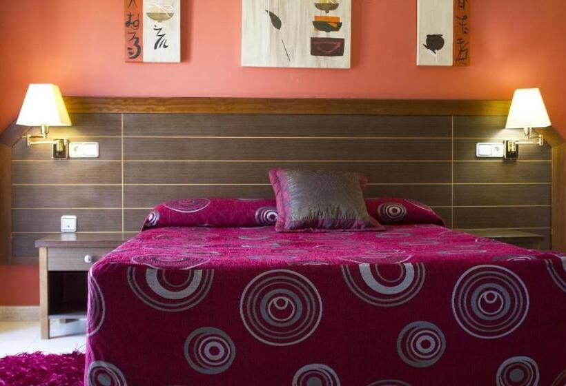 스탠다드 룸, La Parrilla