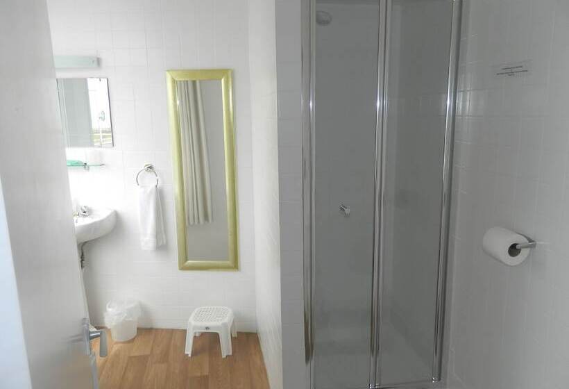 Camera Familiare, Ocean Bay