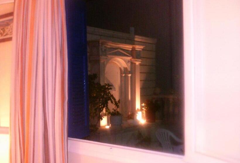 スタンダードシングルルーム, Parthenon