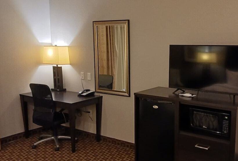 סוויטה, Red Roof Inn & Suites Longview