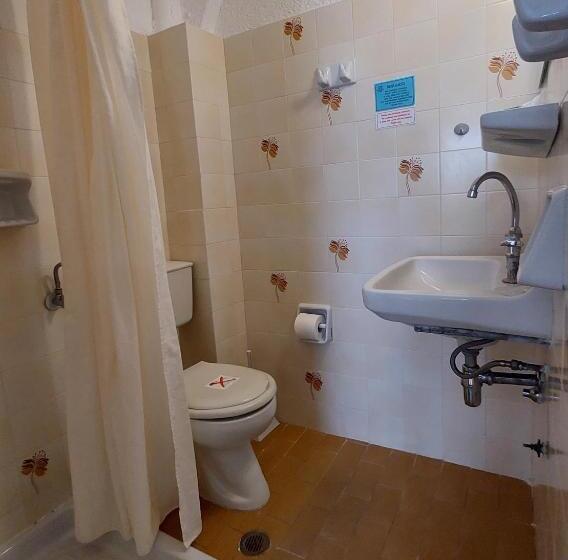 غرفة إقتصادية فردية, Victoria