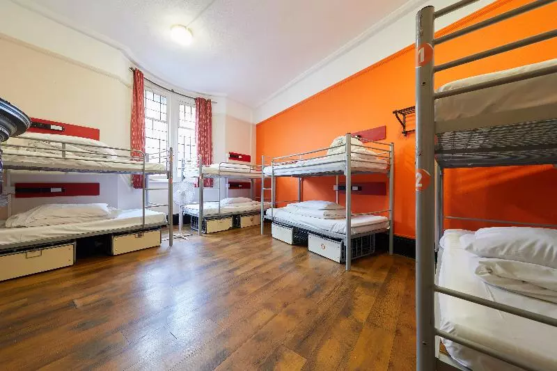 ルームシェアのワンベッド, St Christopher S Hammersmith