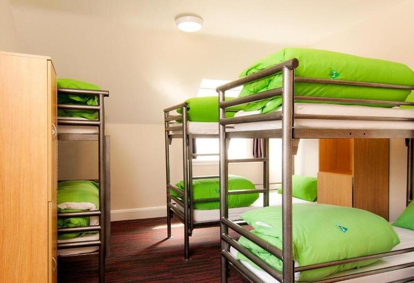 מיטה בחדר משותף, Yha York