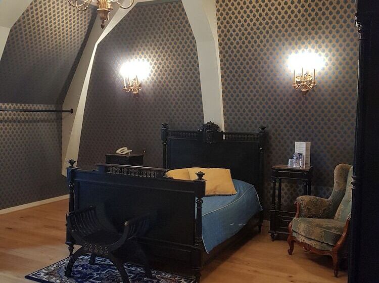 수피리어 룸, Château De La Tremblaye