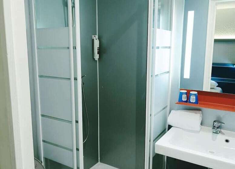 חדר סטנדרט, Enzo Hotels Trappes By Kyriad Direct