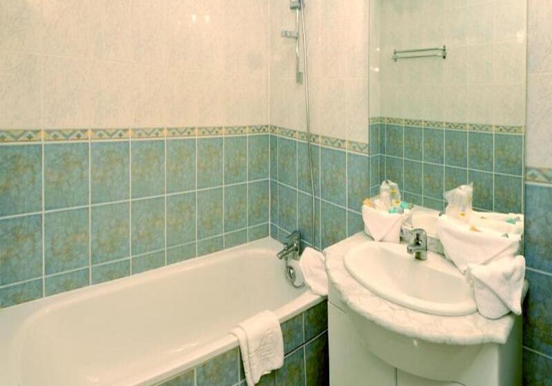 חדר סטנדרט, Enzo Hotels Trappes By Kyriad Direct