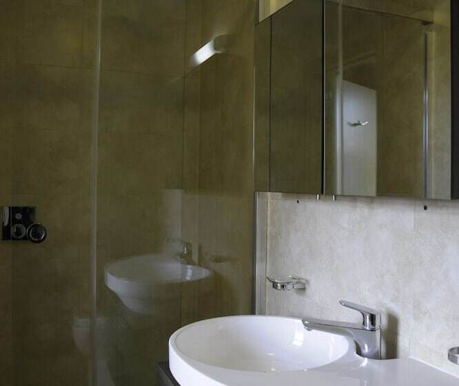 4인용 스탠다드 룸, Kings Cross Inn