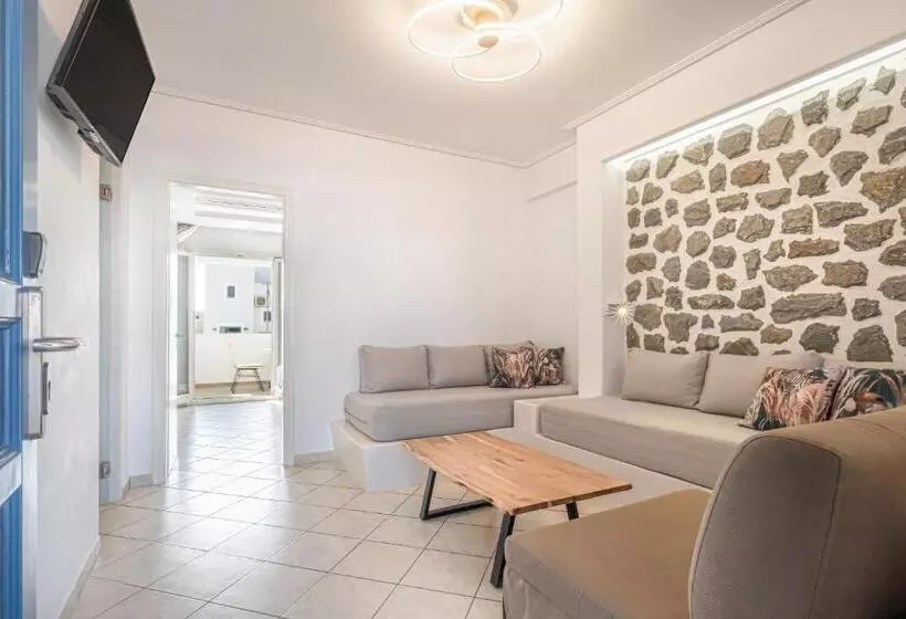 デラックススイート, Liana Beach Hotel & Spa