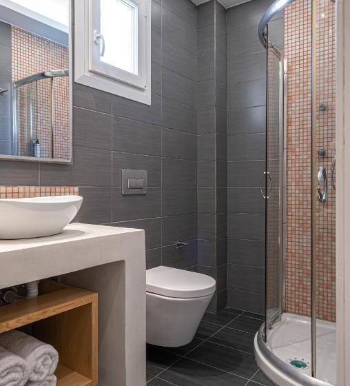 オーシャンビューのプレミアムルーム。, Liana Beach Hotel & Spa