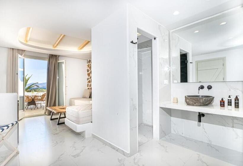 オーシャンビューデラックススイート, Liana Beach Hotel & Spa