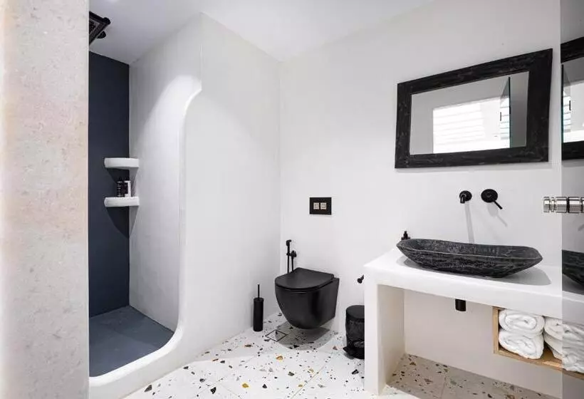 Standard Interior Room