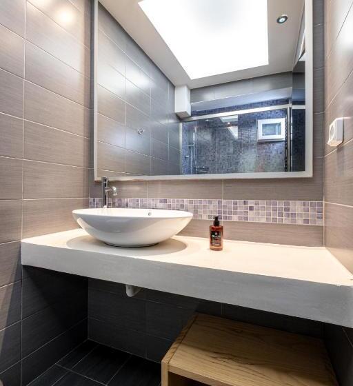 オーシャンビューのプレミアムルーム。, Liana Beach Hotel & Spa