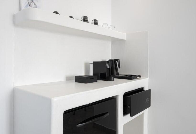 オーシャンビューのプレミアムルーム。, Liana Beach Hotel & Spa