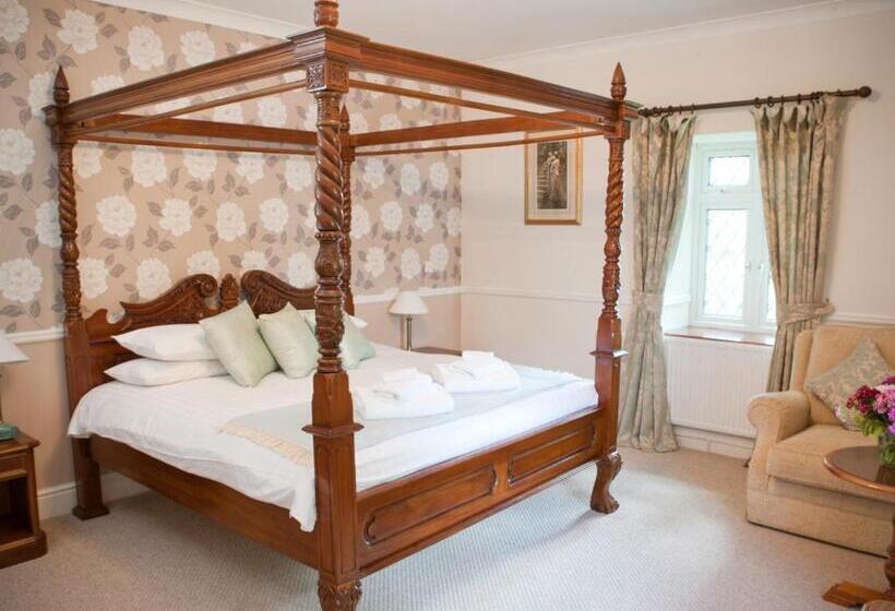 Номер Стандарт, Llechwen Hall