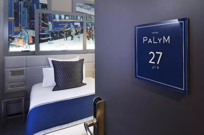 اتاق استاندارد یک نفره, Palym