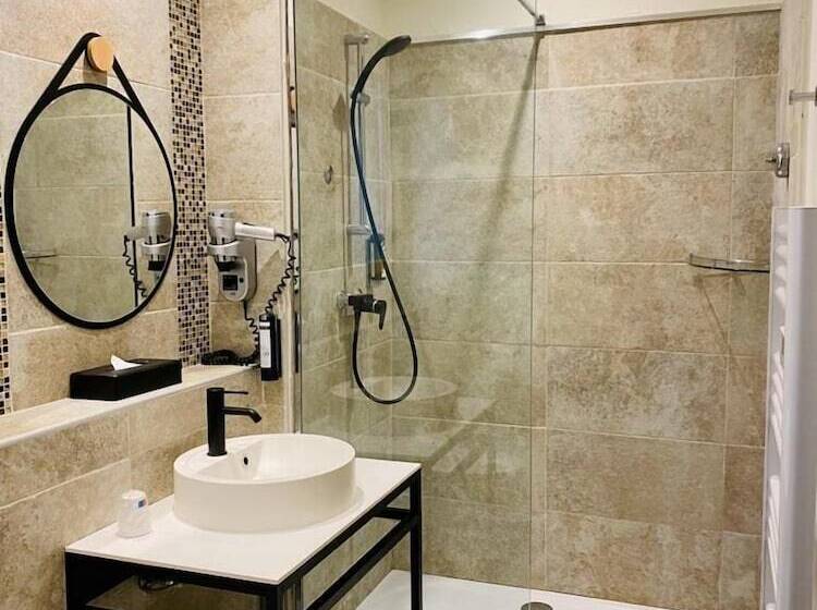 غرفة قياسية, Hôtel Villa Sophia   Adults Only July And August