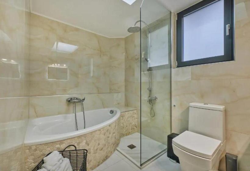 سوئیت با بالکن, Iniohos Zante Hotel & Suites