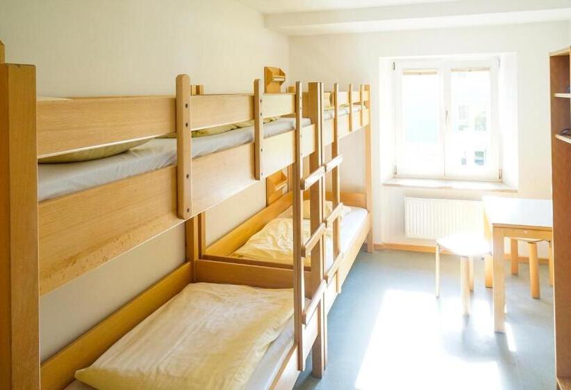 Quarto Familiar, Jugendherberge Schliersee