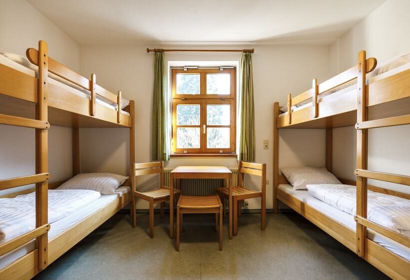 חדר סטנדרט לארבעה, Jugendherberge Schliersee