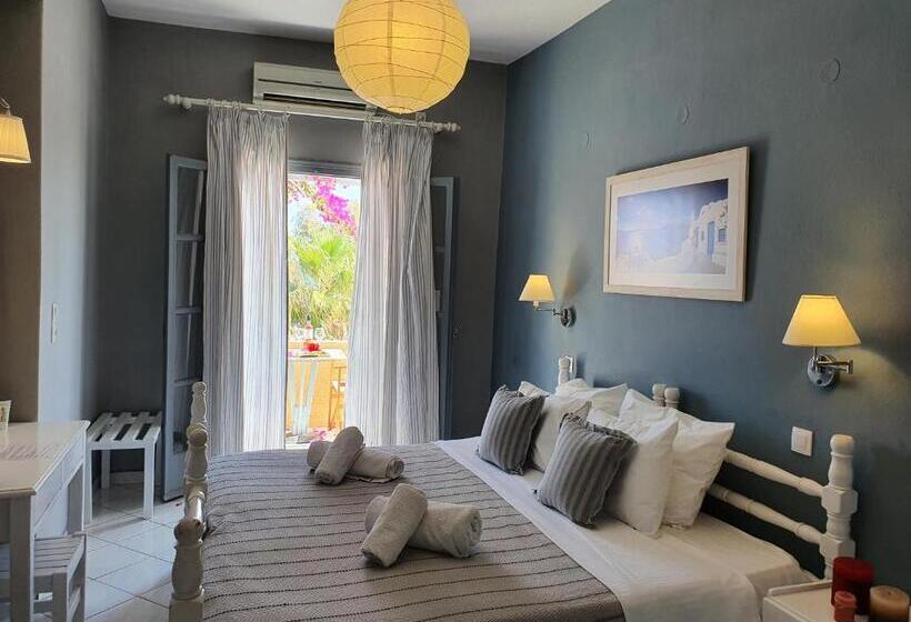 اتاق استاندارد با بالکن و چشم‌انداز دریا, Nostos Beach