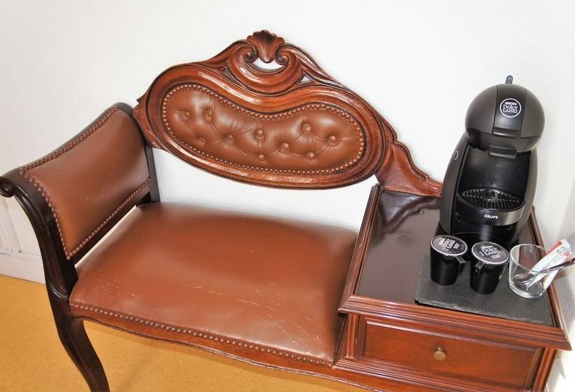 اتاق استاندارد با چشم‌انداز باغ, Porto Wine Hostel