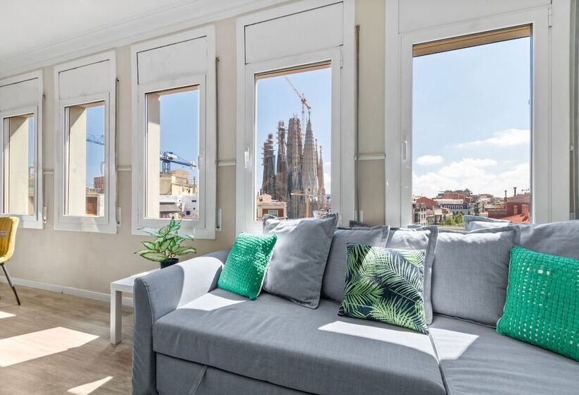 1 Bedroom Penthouse Apartment, Suite Home Sagrada Familia