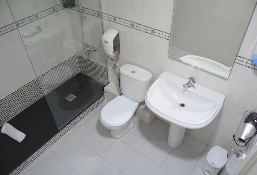 آپارتمان 3 خوابه, Suite Home Sagrada Familia