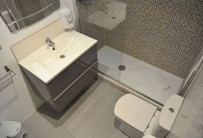 آپارتمان 3 خوابه, Suite Home Sagrada Familia