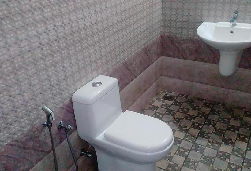 اتاق لوکس, Indraprastha Tourist Home