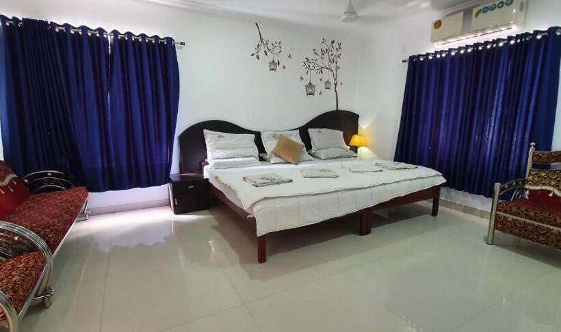 Suíte Familiar, Indraprastha Tourist Home
