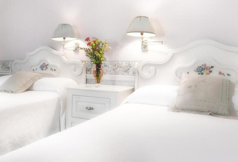 غرفه قياسيه سريرين مزدوجين, Telegraph House Motel