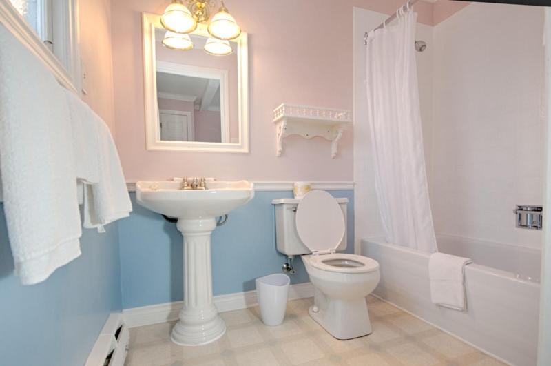 غرفه قياسيه سريرين مزدوجين, Telegraph House Motel