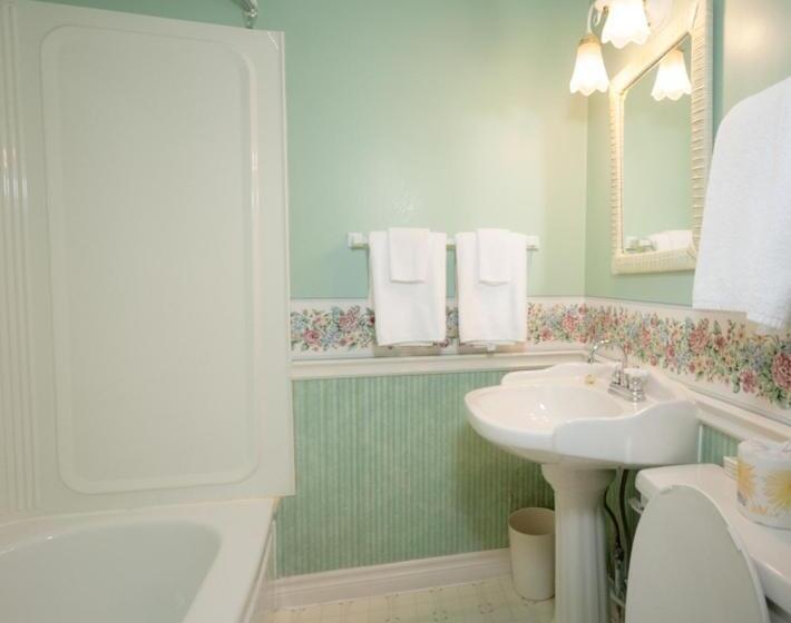 غرفة قياسية, Telegraph House Motel