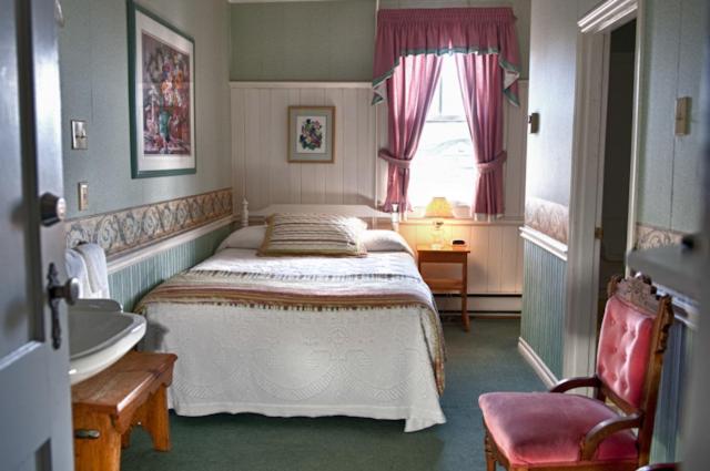 标准间, Telegraph House Motel
