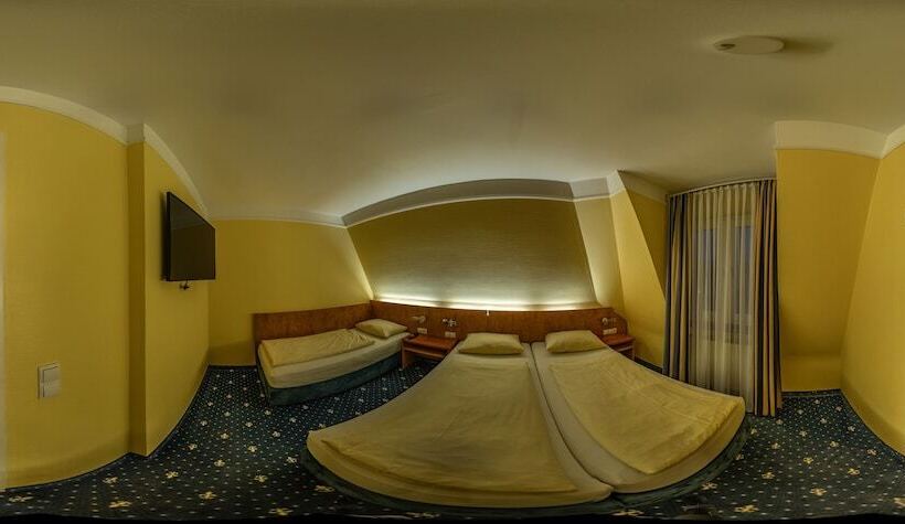 标准三人间, Aparthotel Astro   Nichtraucher