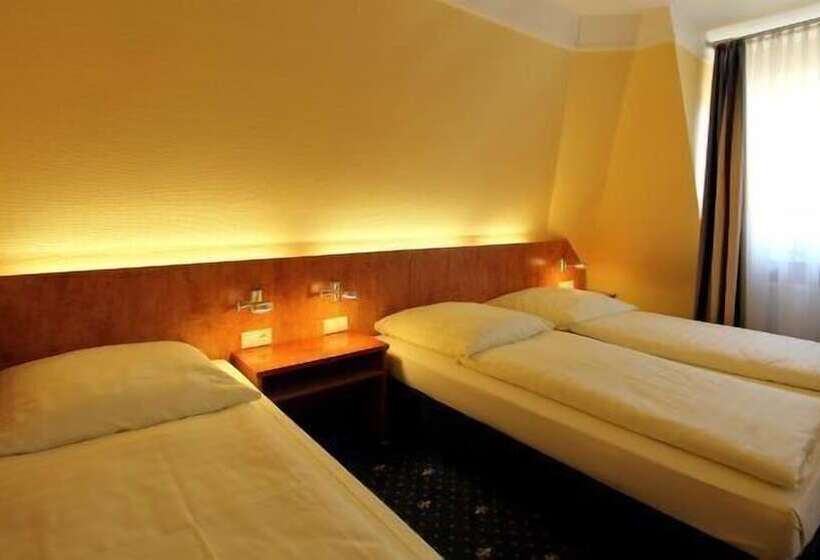 اتاق استاندارد سه نفره, Aparthotel Astro   Nichtraucher