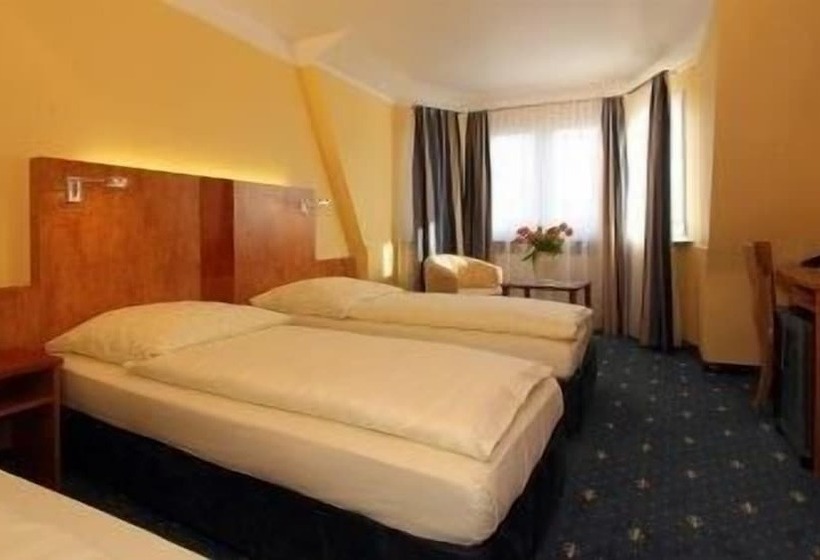 اتاق استاندارد سه نفره, Aparthotel Astro   Nichtraucher