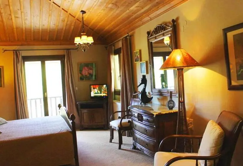 Deluxe Room Mountain View, Boutique Hotel Skamnos Arachova
