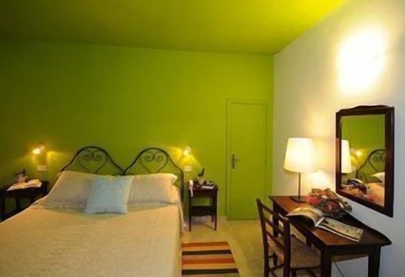 غرفة إقتصادية, Albergo Duomo