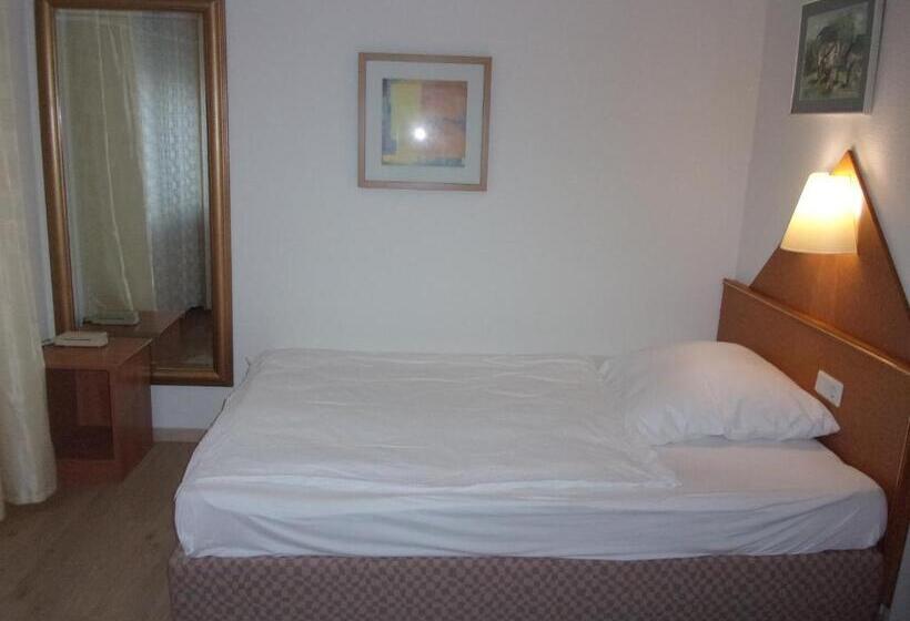 غرفة قياسية فردية, Fährhaus