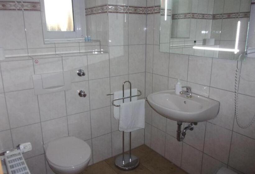 Номер Стандарт, Fährhaus