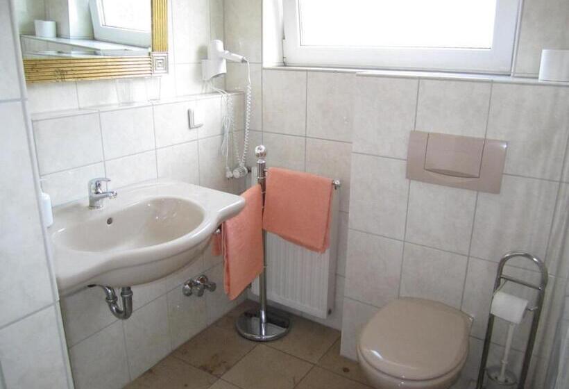 Номер Стандарт, Fährhaus