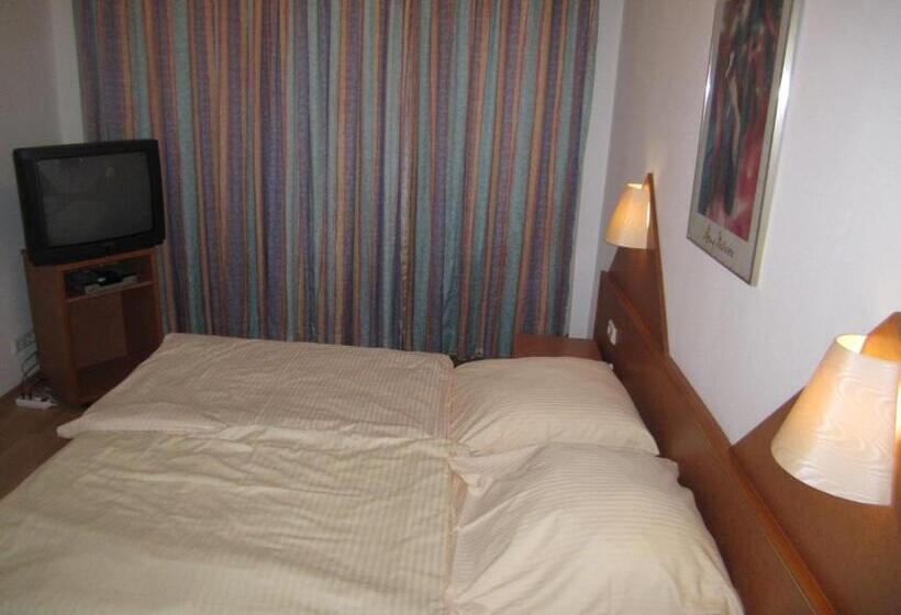 Номер Стандарт Трехместный, Fährhaus