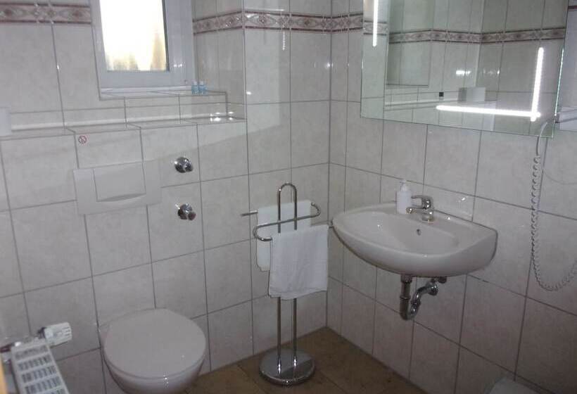 Номер Стандарт, Fährhaus